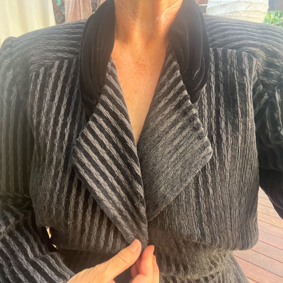 Dimitri Couture Blazer - Black velvet striped 8 vintage - Excellent condition! - Picture 15 of 15